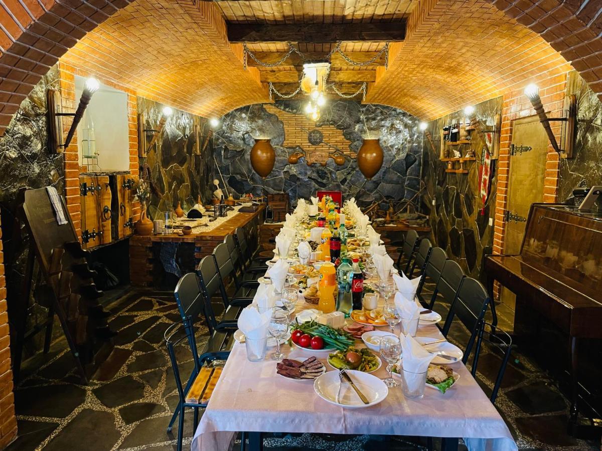 Hotel Hobbiton Near Vardzia Caves T'mogvi Экстерьер фото